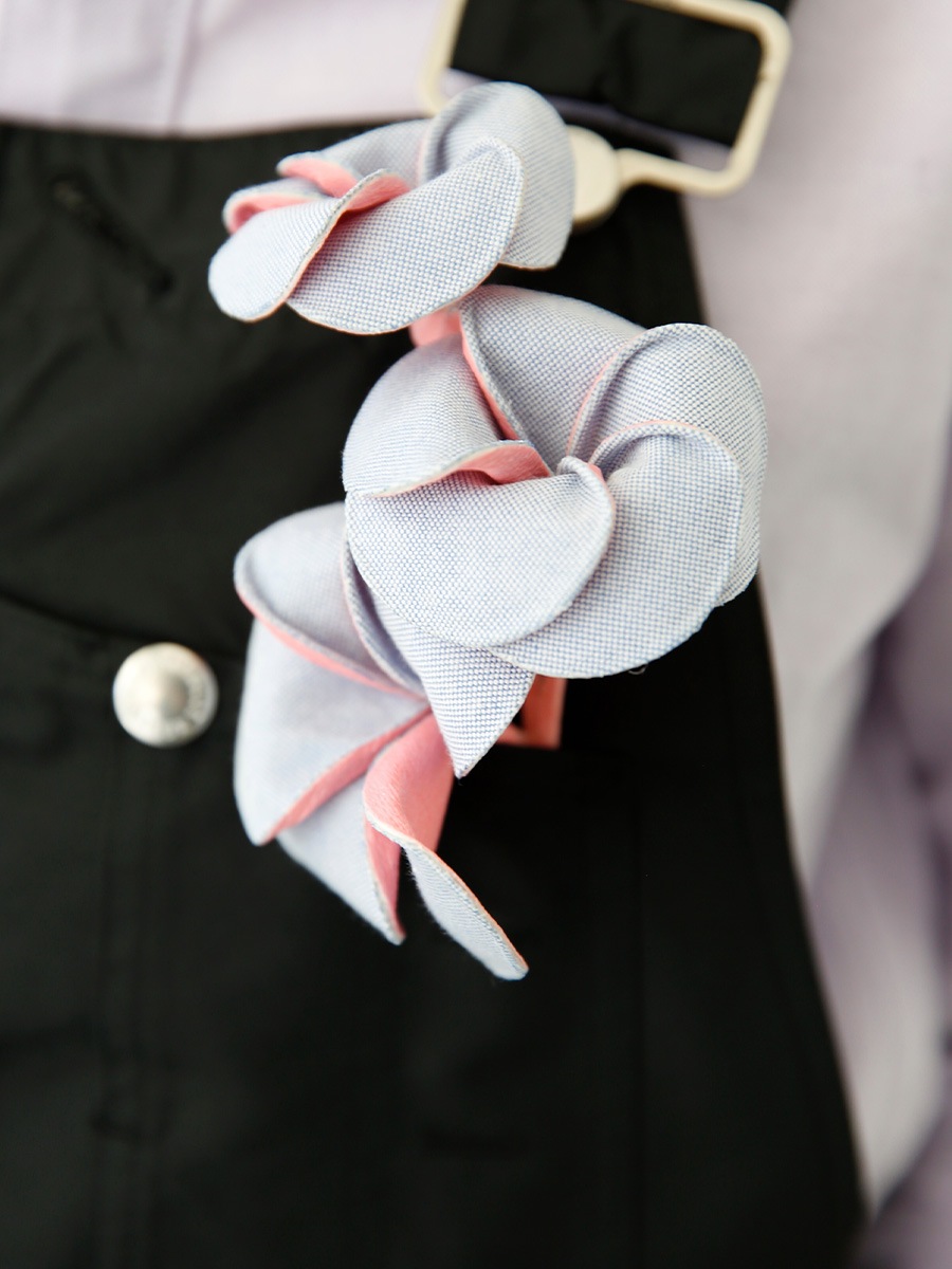 CORSAGE PIN BROOCH OX | GOODS | MADISONBLUE