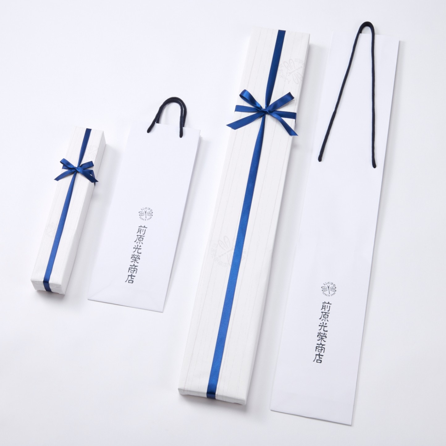 LOUIS VUITTON ボックスと布袋セット、リボンとメッセージカード付き LOUIS VUITTON ボックスと布袋セット、リボンとメッセージカード付き