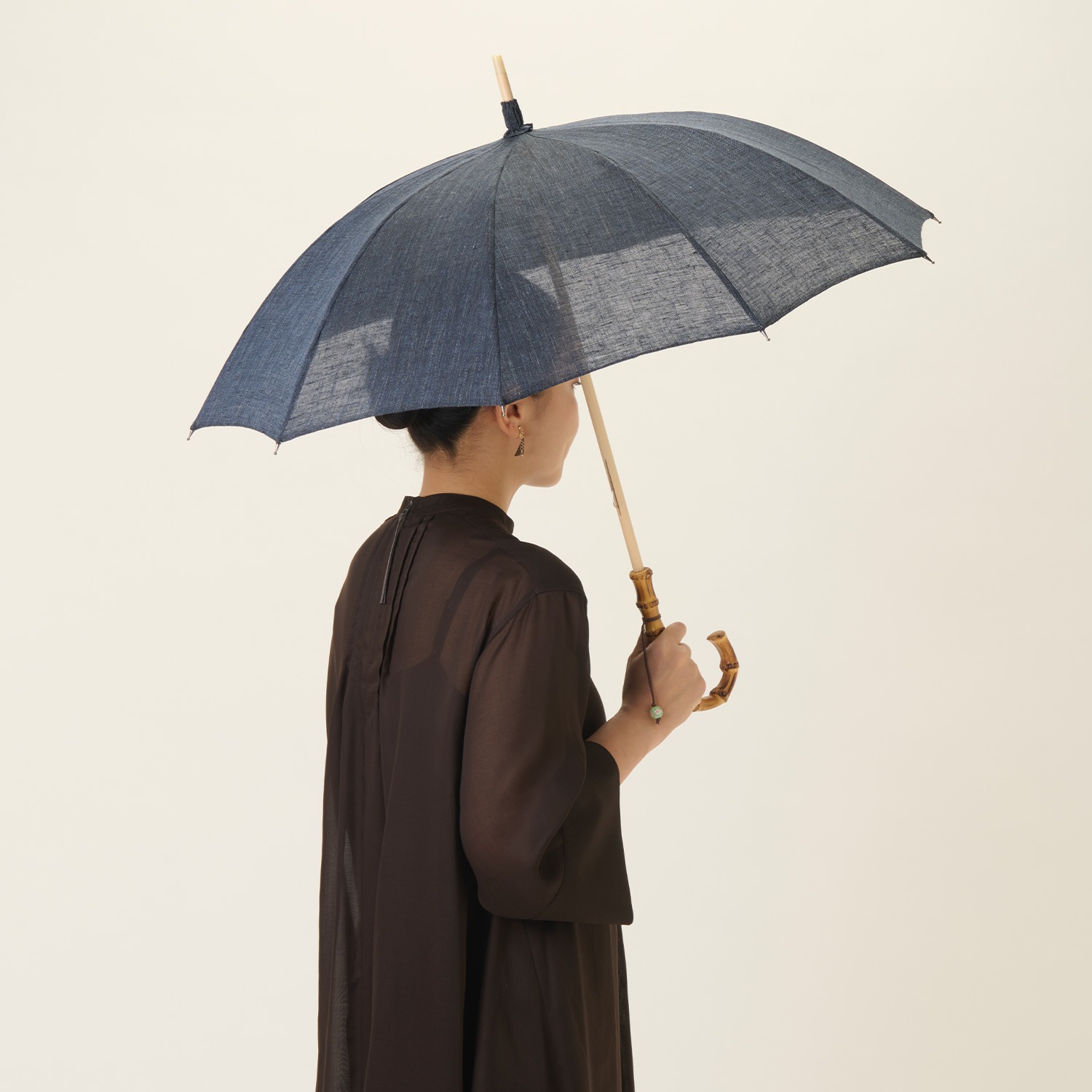 残り僅か【レディース日傘】麻-生平・きびら-群青｜トンボ洋傘前原光榮