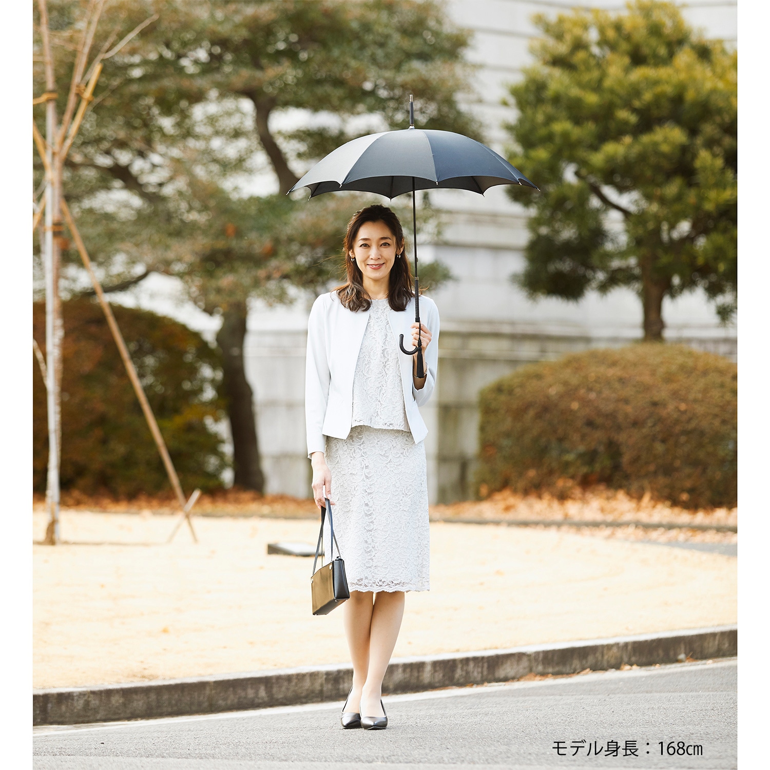 6月にこの色はラッキーカラーて^_^す！未使用トラサルディ