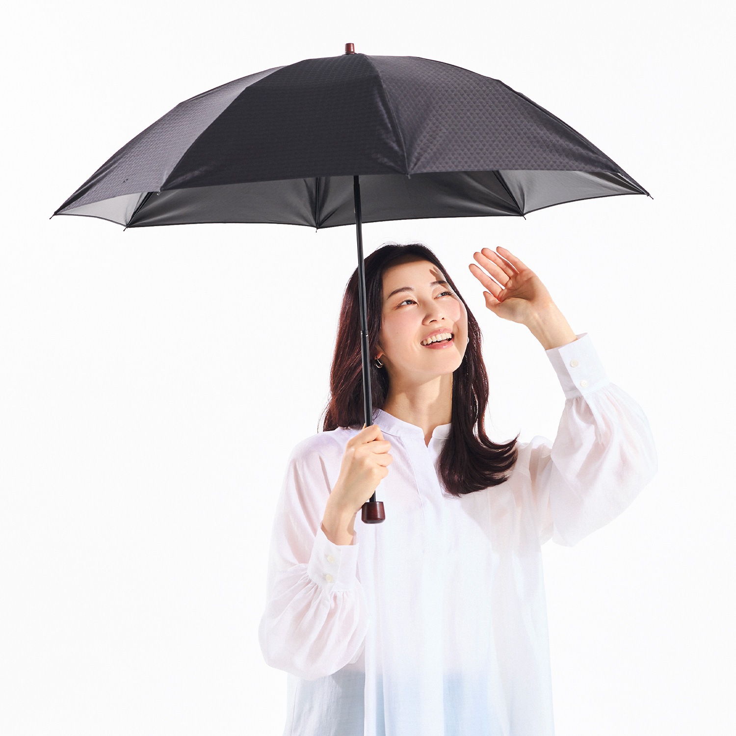 日本製 前原光榮商店 日傘  雨晴兼用 遮光 断熱 折り畳み 100%遮光 傘 レディース晴雨兼用傘】一級遮光キューブ-折りたたみ-ベージュ