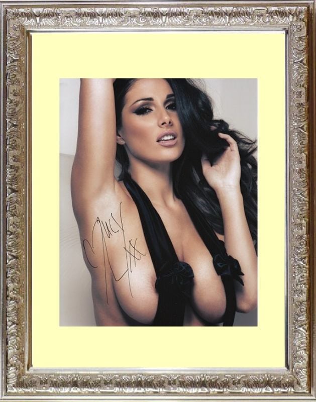 Lucy Pinder ルーシー ピンダー 直筆サイン PHOTO