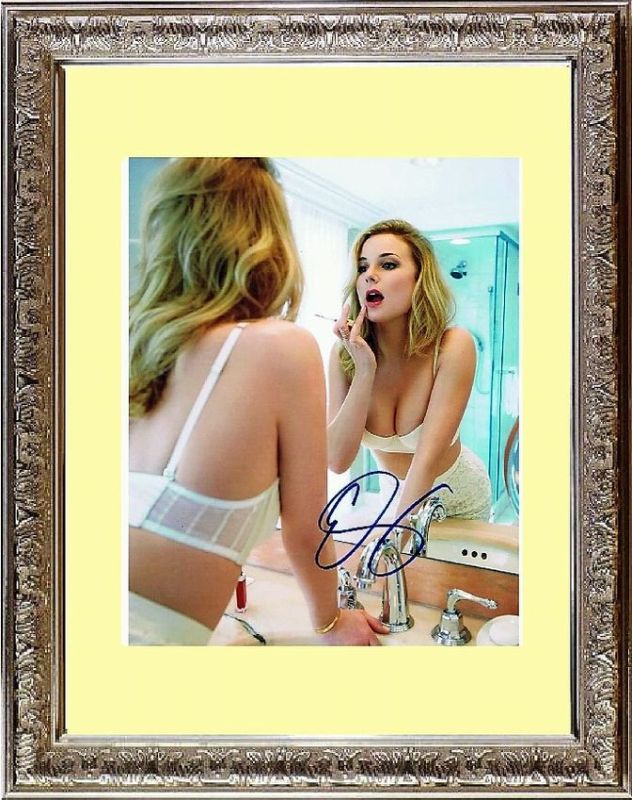 Emily VanCamp エミリー ヴァンキャンプ 直筆サイン PHOTO