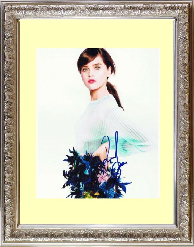 Felicity Jones フェリシティ ジョーンズ 直筆サイン PHOTO