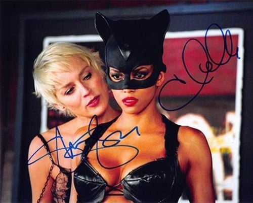 ハル・ベリー直筆サイン入り2Lサイズ写真…キャット・ウーマン… キャットウーマン CATWOMAN (2004) ハル ベリー Halle Berry