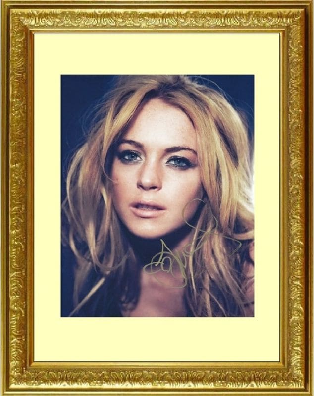 セール中…リンジー・ローハン直筆サイン入り2Lサイズ写真… Lindsay Lohan リンジー ローハン 直筆サイン PHOTO | ハリウッド女優