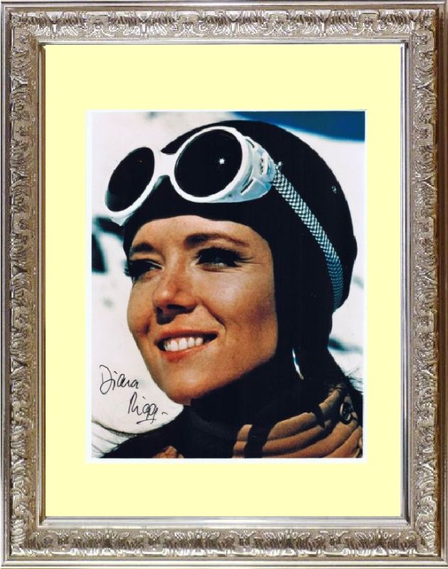 女王陛下の００７ ON HER MAJESTY'S SECRET SERVICE (1969) ダイアナ リグ Diana Rigg 直筆サイン PHOTO