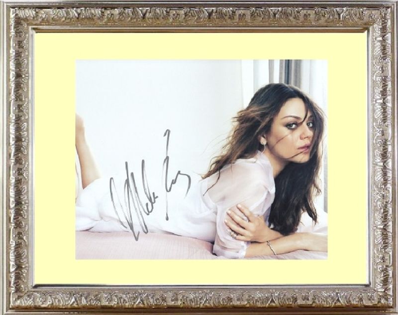 Mila Kunis ミラ クニス 直筆サイン PHOTO