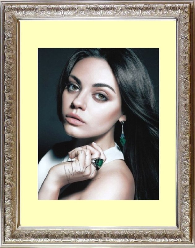 Mila Kunis ミラ クニス 直筆サイン PHOTO