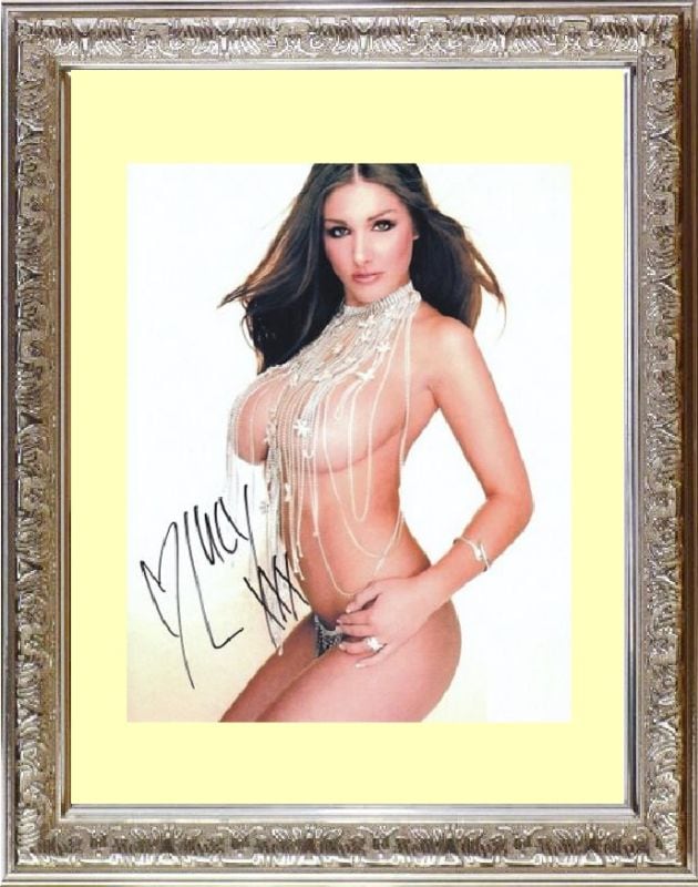 Lucy Pinder ルーシー ピンダー 直筆サイン PHOTO