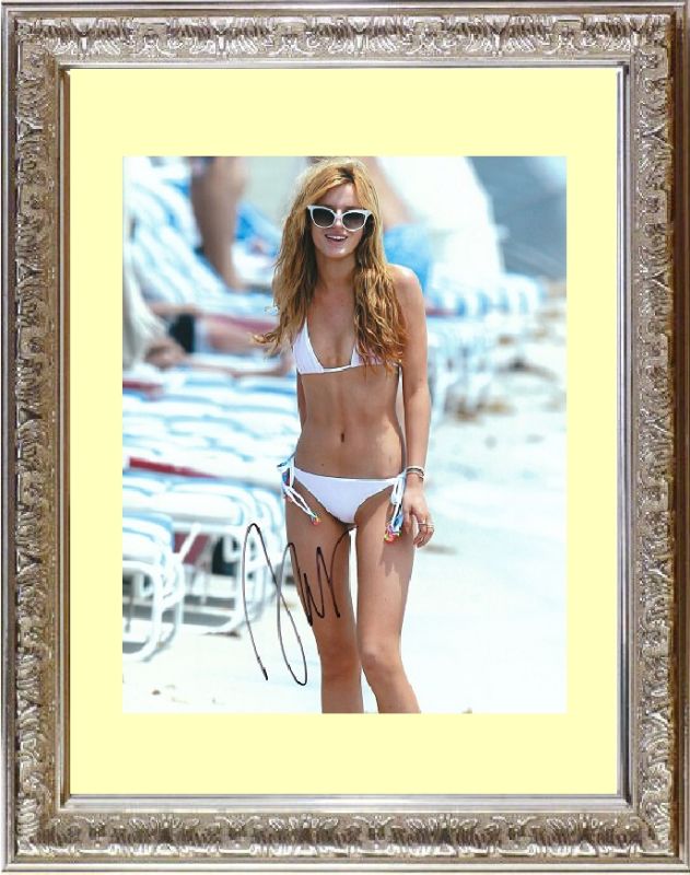 Bella Thorne ベラ ソーン 直筆サイン PHOTO | ハリウッド女優 (A-E
