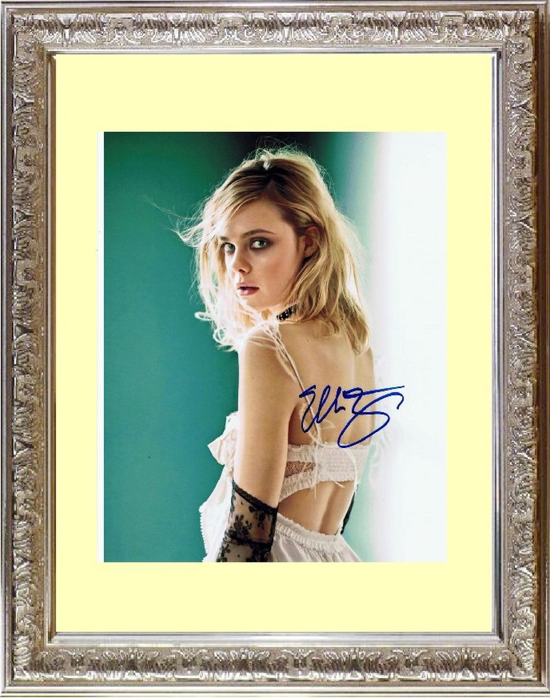 Elle Fanning エル ファニング 直筆サイン PHOTO