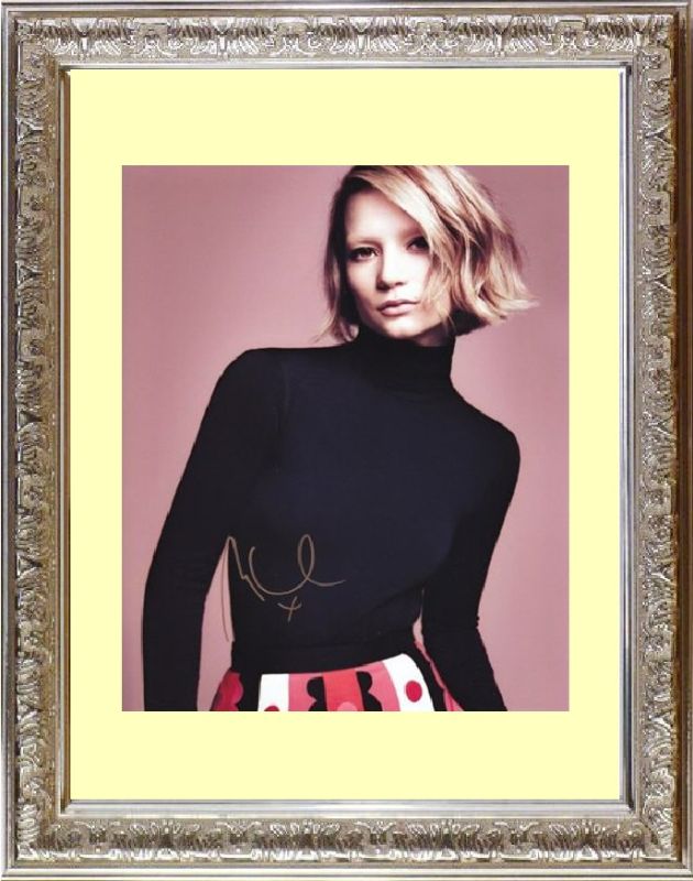 Mia Wasikowska ミア ワシコウスカ 直筆サイン PHOTO