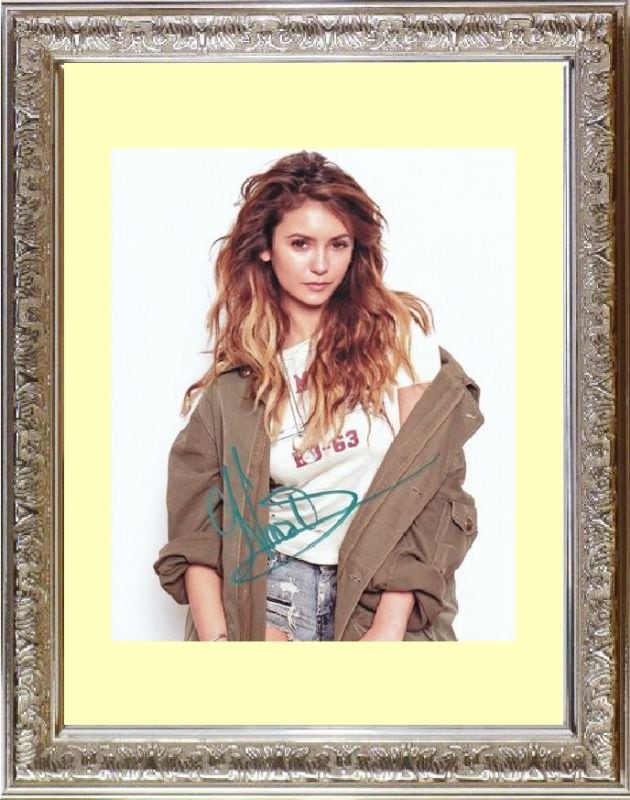 Nina Dobrev ニーナ ドブレフ 直筆サイン PHOTO