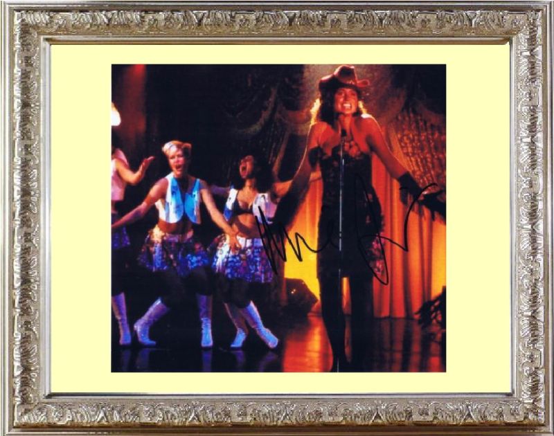 ゴールデンアイ GOLDENEYE (1995) ミニー ドライヴァー Minnie Driver 直筆サイン PHOTO.