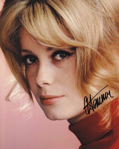 Catherine Deneuve カトリーヌ ドヌーヴ 直筆サイン PHOTO