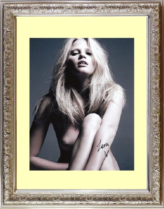 Lara Stone ララ ストーン 直筆サイン PHOTO