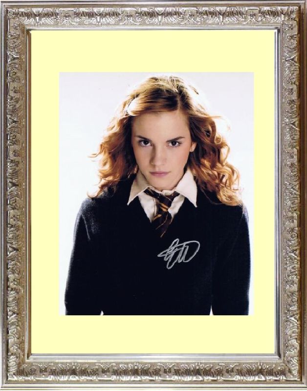 Emma Watson エマ ワトソン 直筆サイン PHOTO | ハリウッド女優 (A-E