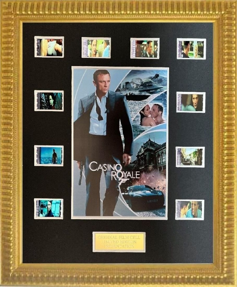 007 | 直筆サイン入 写真 | メガ オートグラフ コレクターズ