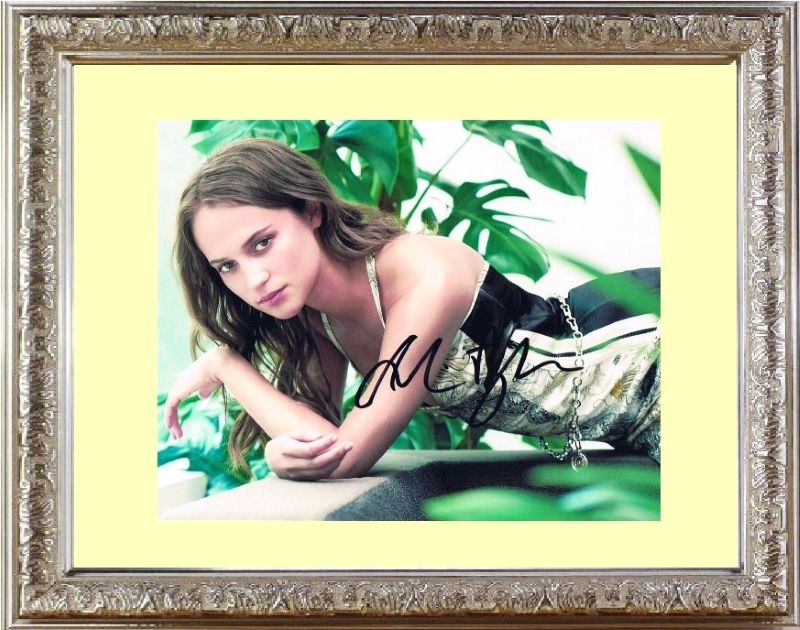 Alicia Vikander アリシア ヴィカンダー 直筆サイン PHOTO