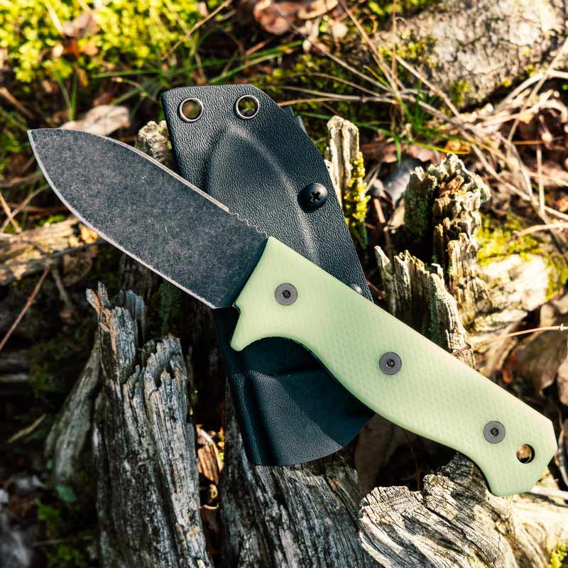 【Maratac マラタック】R4A - Ready 4 Action Knife ( UGM Glow Scales )