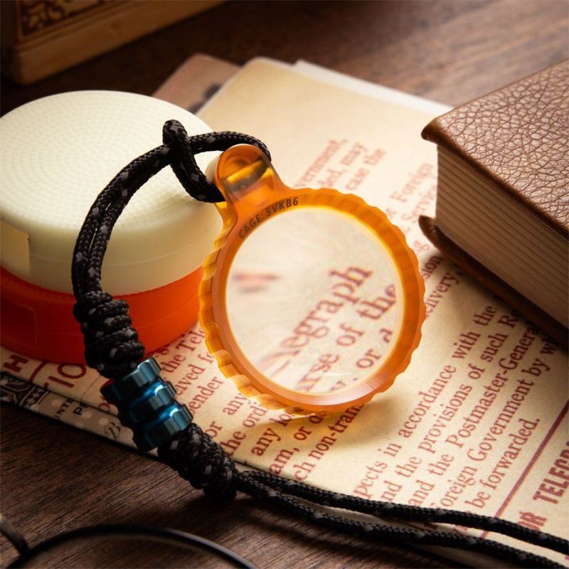 【Maratac マラタック】 Sapphire Pocket Magnifier - Ultem