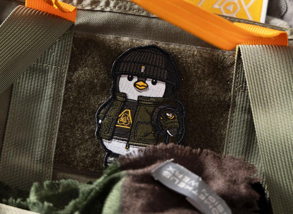【ゆうパケット対象 】PDW X |M.A.M.U.| Penguin Morale Patch