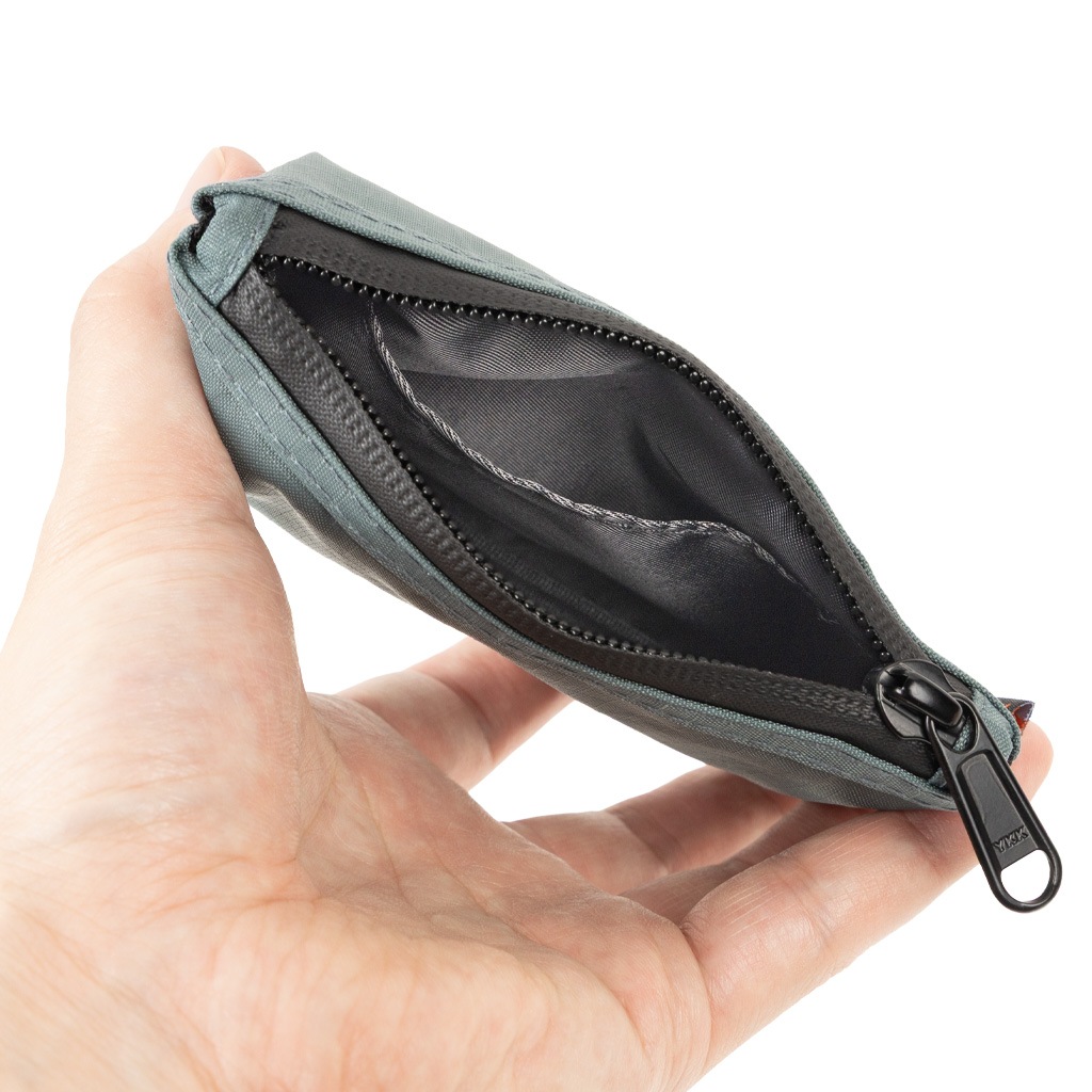 Maratac マラタック】The Costanza - XPAC Zipper Wallet Pouch｜軽量