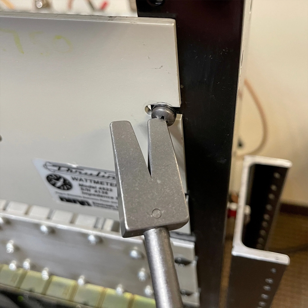 【Maratac マラタック】4in Ti Hooligan Forced Entry Tool - Titanium