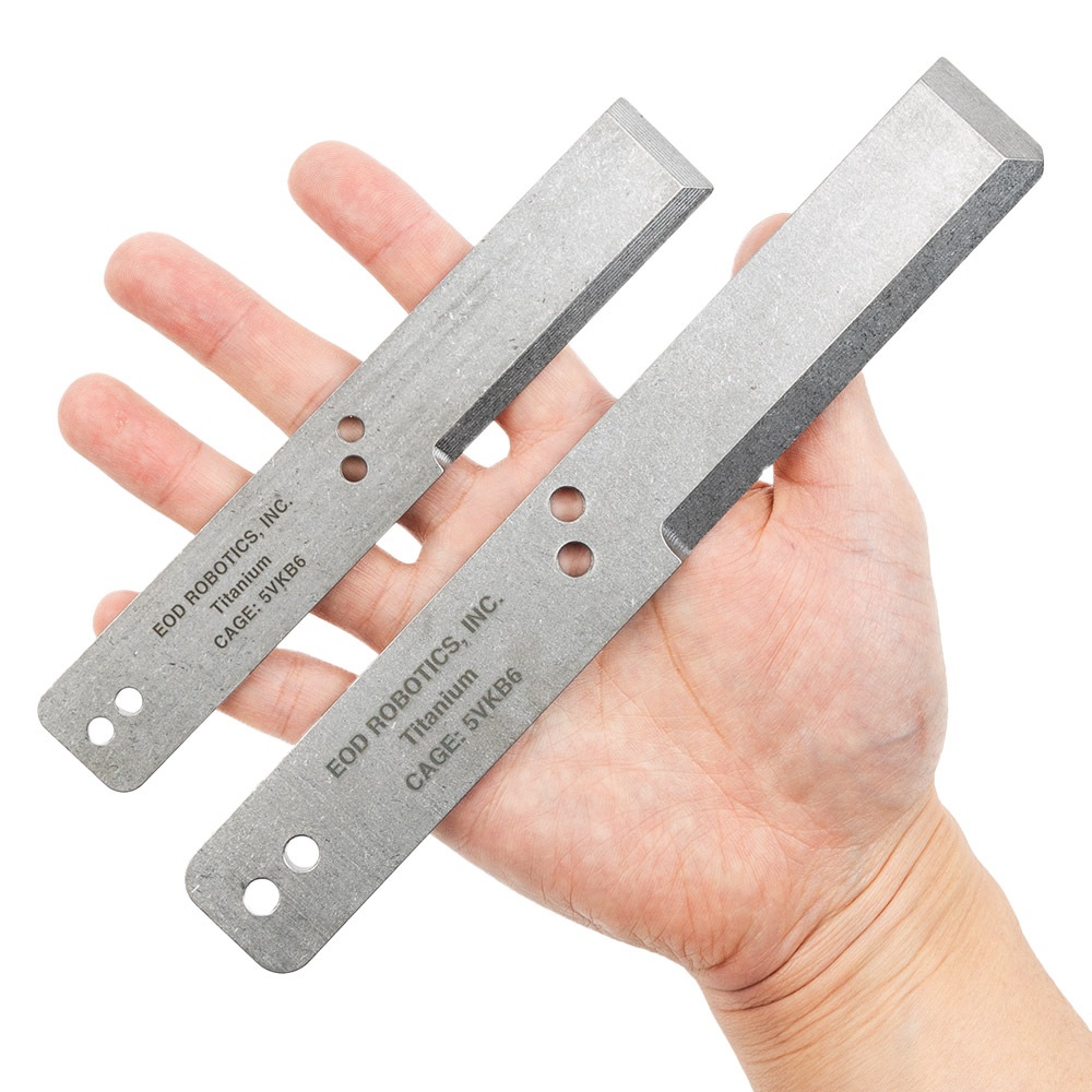 【Maratac マラタック】Tumbled Titanium EOD Robotics Breacher Bar