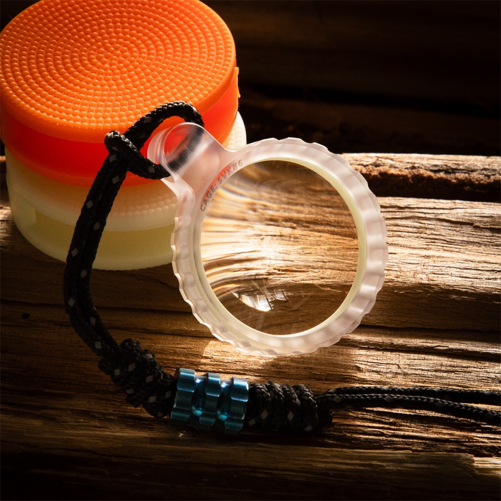 【Maratac マラタック】 Sapphire Pocket Magnifier - Polycarbonate