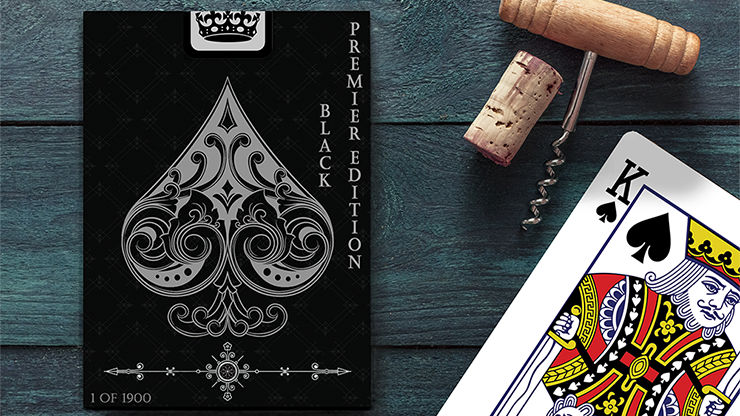 ���ò�������ۥ�����ơ������졼�٥롦�ǥå��ʸ���֥�å��� / Vintage Label Playing Cards (Premier Edition Black) by Craig Maidment