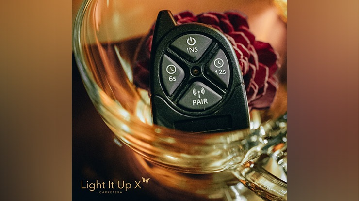 �饤�ȡ����åȡ����å�X���֥�å��ʸ��������ʡ� / Limited Edition Light It Up X Alligator Black (Gimmicks, Remote and Online Instructions)����