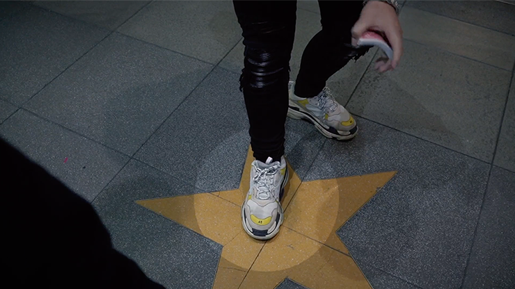 ���ò��ۥ����ɥ졼������� / Pro Series: Swordlace White (DVD and Gimmick) by SansMinds