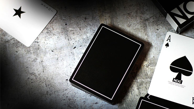 NOC OUT �ǥå����֥�å�/NOC Out: Black Playing Cards