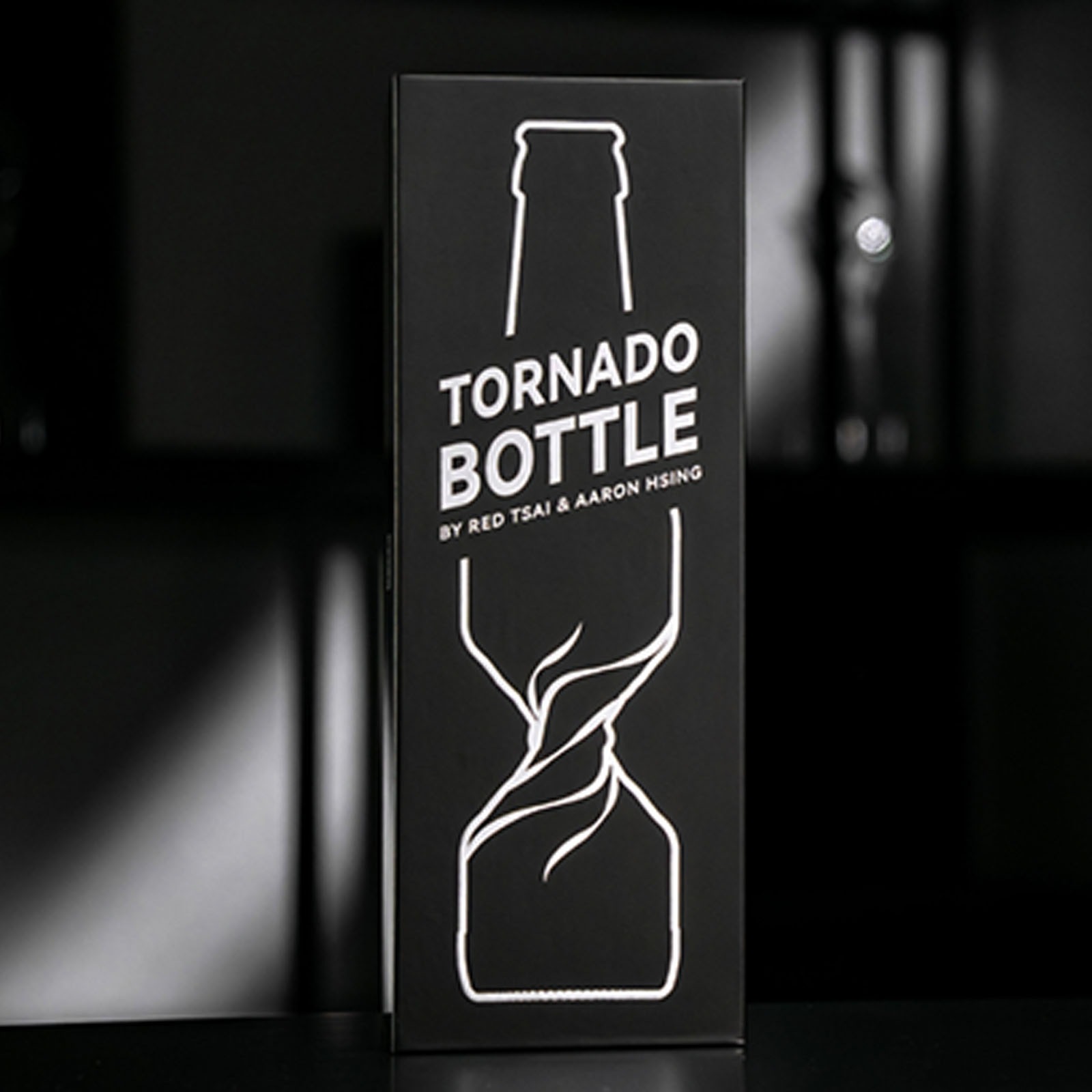 �ȥ�͡��ɡ��ܥȥ� / Tornado Bottle by Red Tsai and Aaron Hsing ��