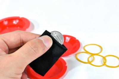 ������νְִ�ư��Triple Case in Coin-Tricks��