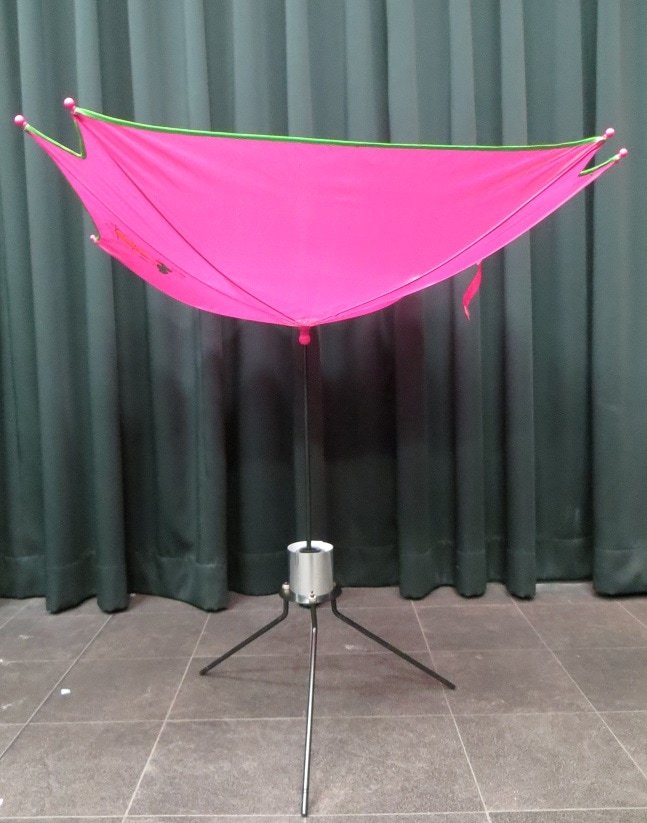 Cane to Umbrella/ケーンtoパラソル | マジック用テーブル | マジック 