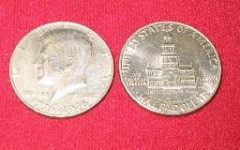 �ϡ��ե��顼 �� ��Ω200ǯ��ǰ ( Half dollars)