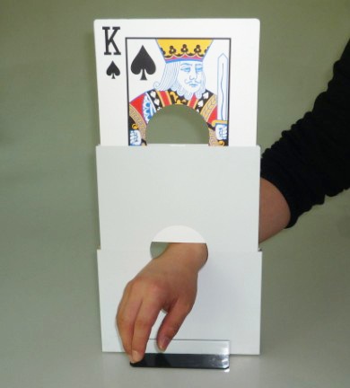 Card Through Arm Illusion/����DVD�դ�