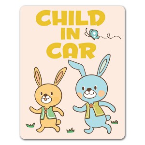 ���˥󥰤򤷤Ƥ��륦�����οƻҡ�CHILD IN CAR�ۼ֥ޥ��ͥåȥ��ƥå����ڤ椦�ѥ��å����������ǽ��