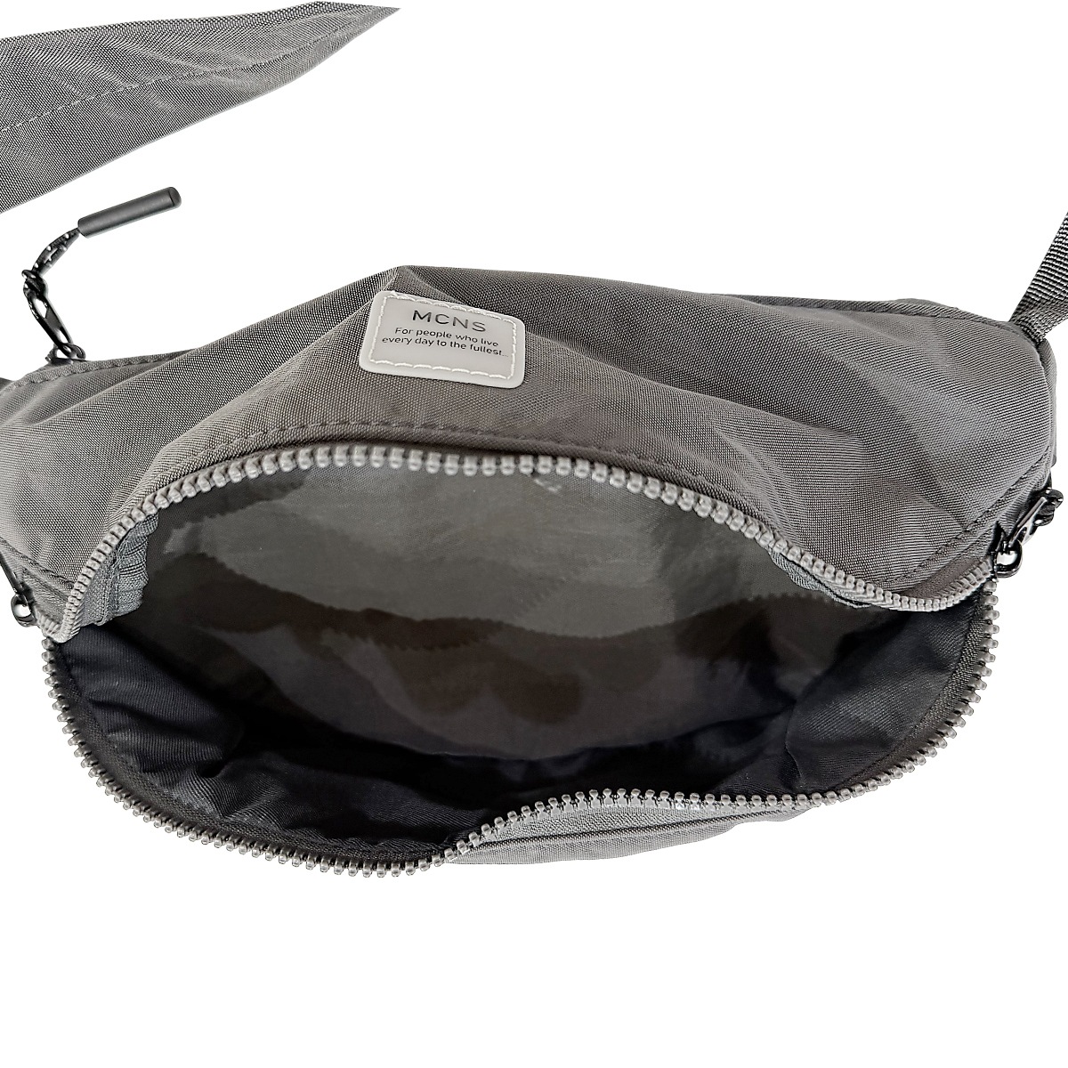 ナイロンボディバッグ(40512) : 商品詳細 - MACARONIC STYLE（マカロ