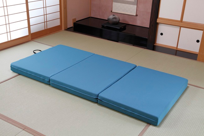 メッシュウィング マニフレックス　 三つ折りマットレス 硬め 三つ折り 通気性  【正規販売店 安心の10年保証】【メンテナンスの手引き冊子付き】 折りたたみ 高反発マットレス マニフレックスマットレス