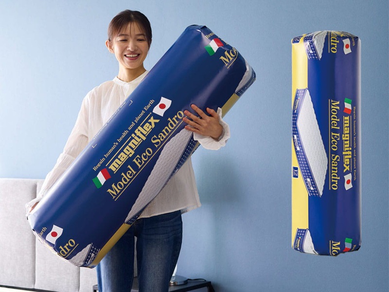 エコサンドロ　マニフレックス　日本上陸30周年記念モデル　かたさmedium 腰サポート　高級感のある寝心地　寝返りしやすい　イタリア　寝具　高反発マットレス