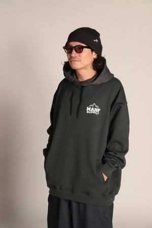 MOUNTAIN パーカー