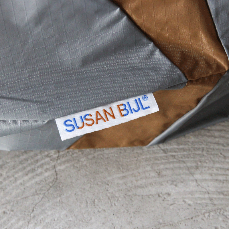 ˥塼åԥ󥰥Хå ץե(SUSAN BIJL٥)