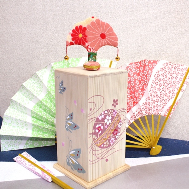 放送大学 割引 ☆【投扇興】春らんまん（手描き彩色 すべての | 桜手鞠・蝶） 立体・オブジェ