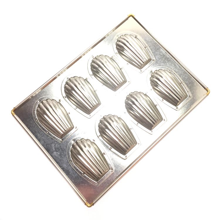 ゆう　4枚　製菓道焼き型　天板　焼型 マドレーヌ型（25個取） ゆう 4枚 製菓道焼き型 天板 焼型 マドレーヌ型（25個取）