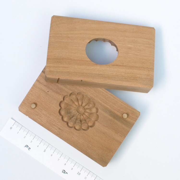 和菓子用型 木彫物相型 菊 練り切り型 和菓子用型 木彫物相型 菊 きく