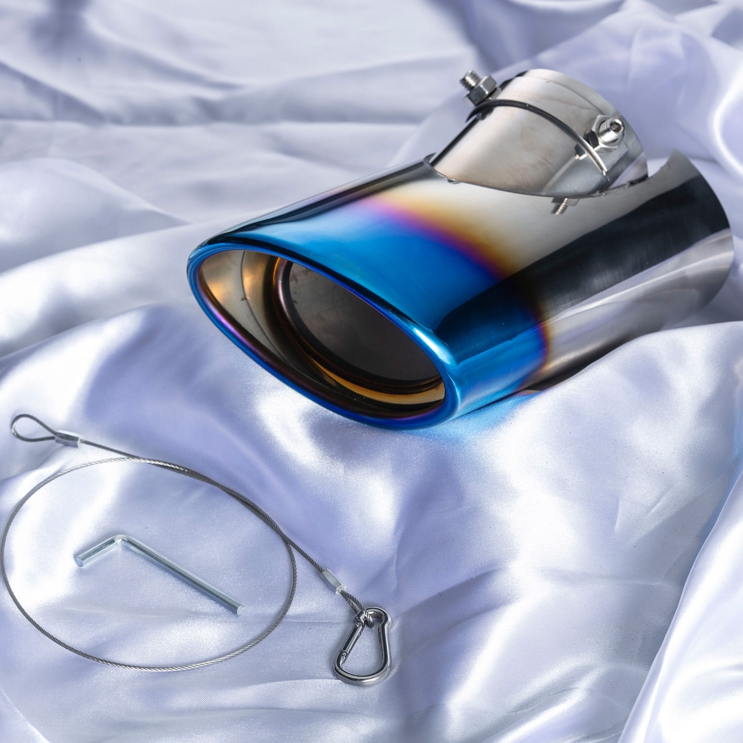 トヨタ 200系 ハイエース / レジアスエース用 マフラーカッター INTEC